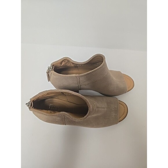 Franco Sarto Women's Goldie Sandal Boot Size 9 Block Heel Open Toe Tan Suede - Picture 12 of 12